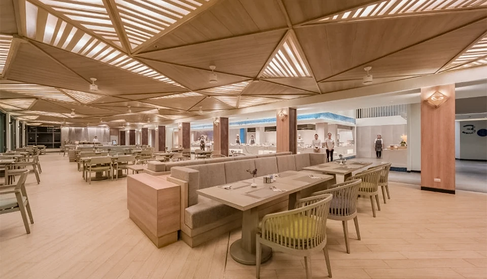 هتل اوشن فرانت بیچ ریزورت پوکت